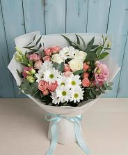 Букет цветов из:  Розы, Лизиантусы и Хризантемы в Соколовом