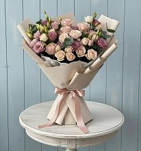 Букет цветов из:  Розы и Лизиантусы в Соколовом