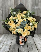 Букет цветов из:  Розы и Лизиантусы #REPLACE_PRED# Соколовом