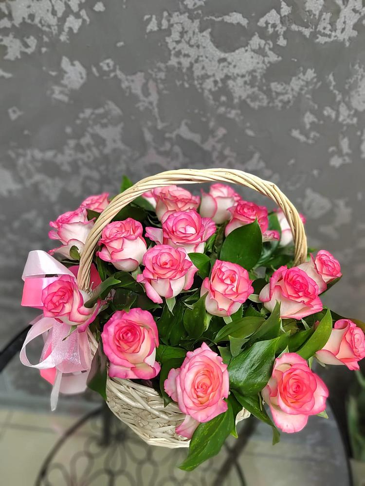 Цветочная композиция из Розы в корзине в Соколовом