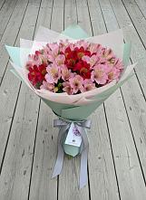 Букет цветов из:  Альстромерии #REPLACE_PRED# Соколовом