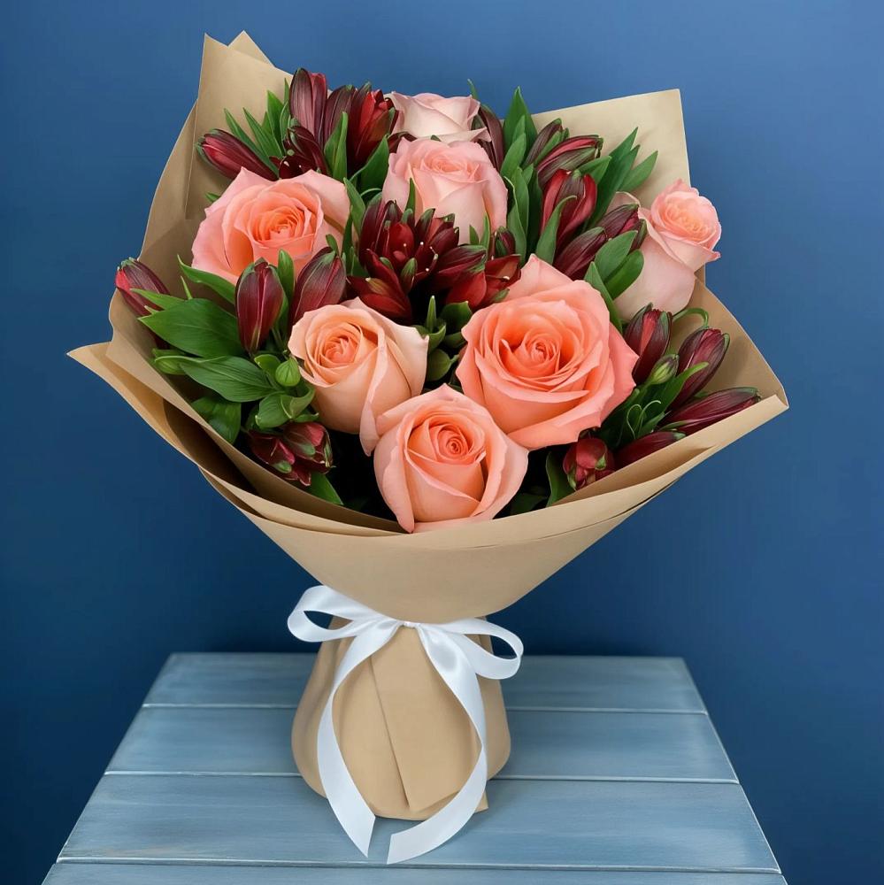 Букет цветов из: Розы и Альстромерии в Соколовом