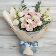 Букет цветов из:  Лизиантусы в Соколовом