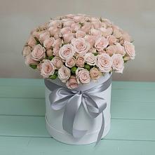 Цветочная композиция из Розы в шляпной коробке в Соколовом