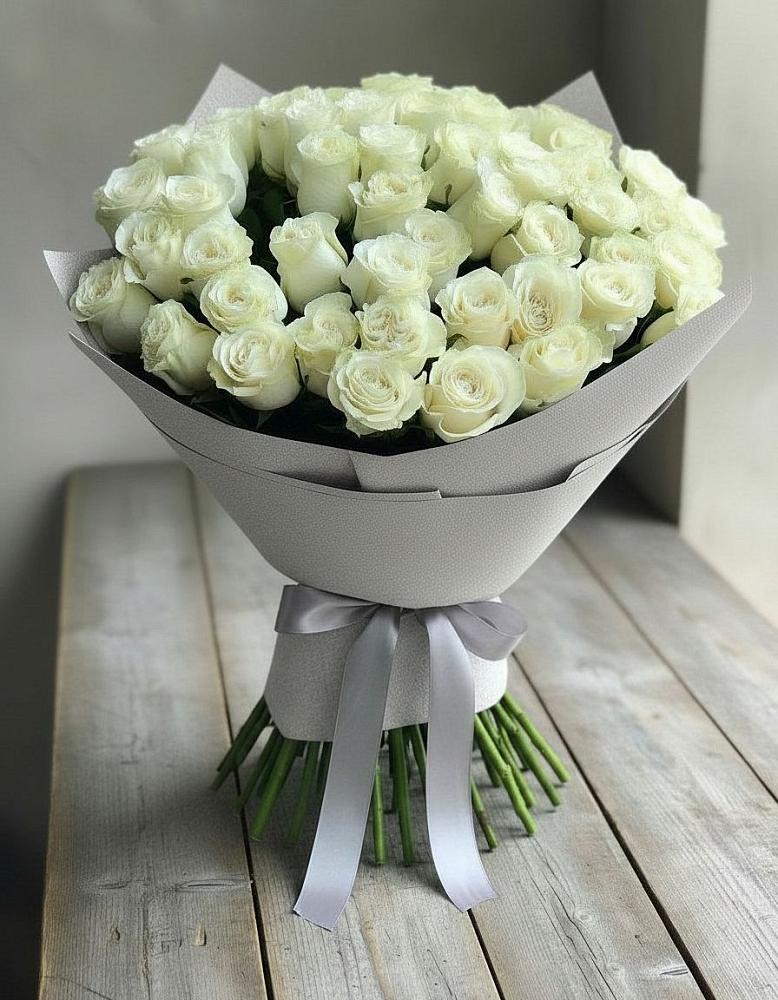 Букет 35 Белых роз в Соколовом