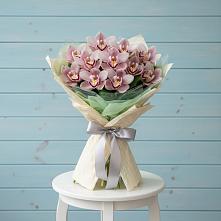 Букет цветов из:  Орхидеи и Розы #REPLACE_PRED# Соколовом