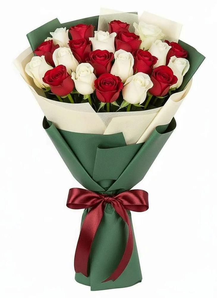Букет Микс из красных и белых роз в Соколовом