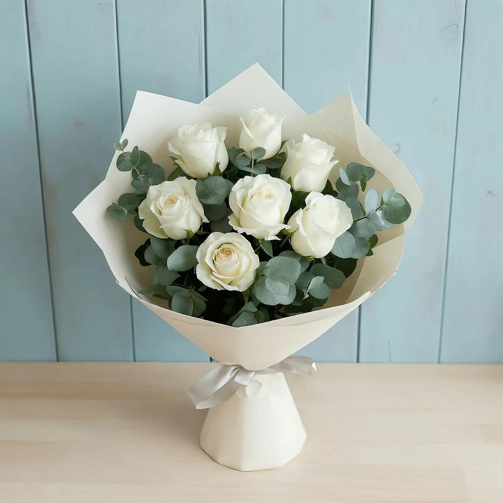 Букет Белые розы в Эвкалипте в Соколовом