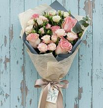 Букет цветов из:  Розы в Соколовом