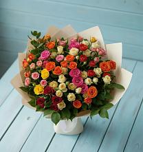 Букет Микс из разноцветных кустовых роз в Соколовом